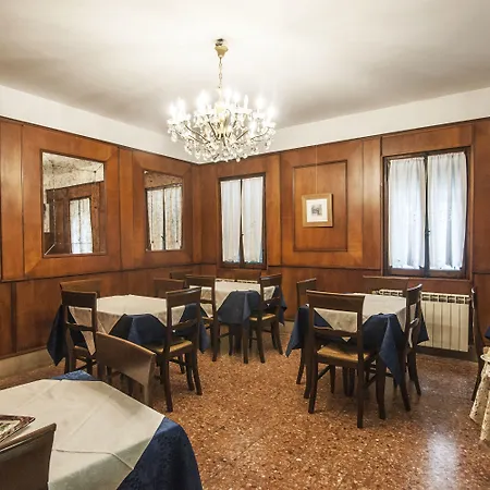 Hotel Ca' Foscari Benátky